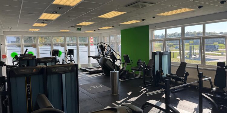 Cardiobereich mit Laufbändern – fit+ Eggelsberg